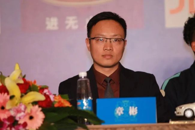 如果你想在曼联踢球，这正是你所需要的。